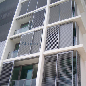 Fenêtre à volets coulissants en aluminium
