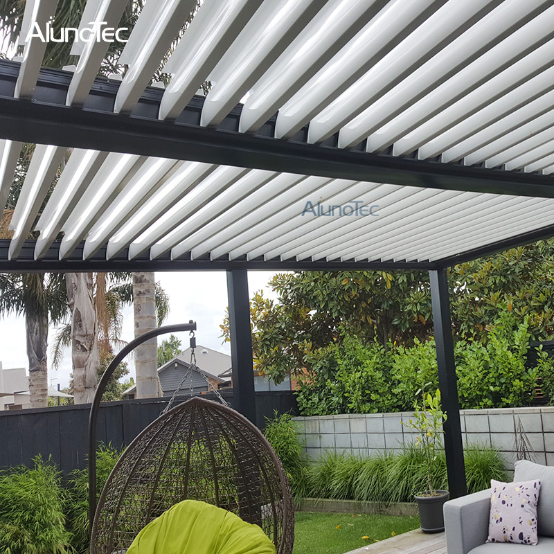 Toit d'ouverture en aluminium de pergola électrique de belvédère de jardin de terrasse automatique chinoise 