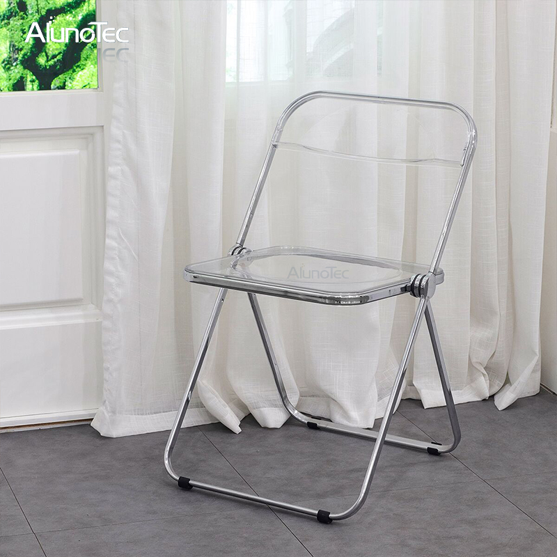 Les chaises pliantes en métal transparent pour meubles d'extérieur populaires